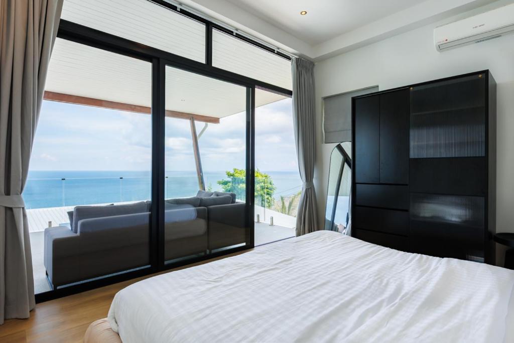 Sky - Panoramic Sea View